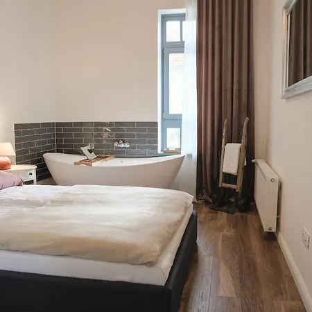 Vinaria - Touri Alpesi Birtok Apartament Bozsok